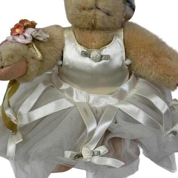 VTG 1982 Muffy Vanderbear Ballerina Collectible Bear - Picture 3 of 11